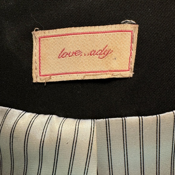 Love…ady Black Blazer with Pinstripe Lining Size M Excellent Condition - Picture 2 of 5